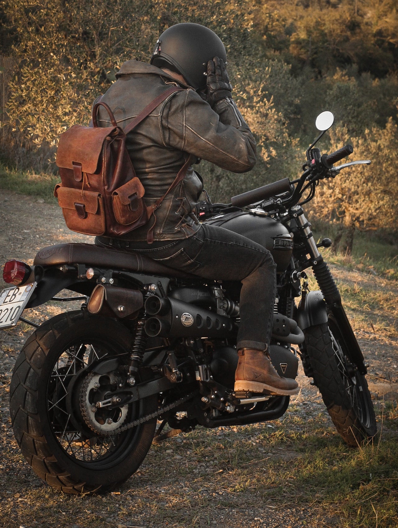 Motorcycle leather online backpack